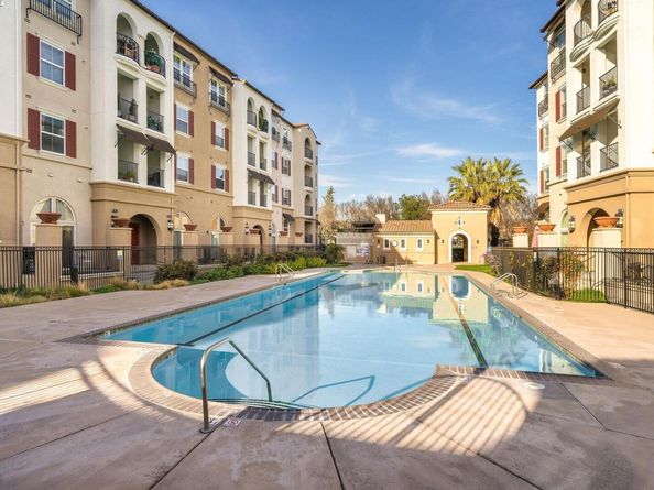 3420 Finnian Way 228, Dublin CA 94568