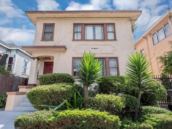 863 40th St.