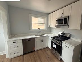 863 40th St., Oakland CA 94608