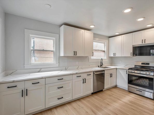 863 40th St., Oakland CA 94608