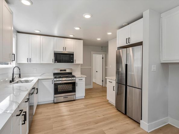 863 40th St., Oakland CA 94608