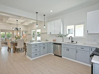 3914 Aqua Vista St