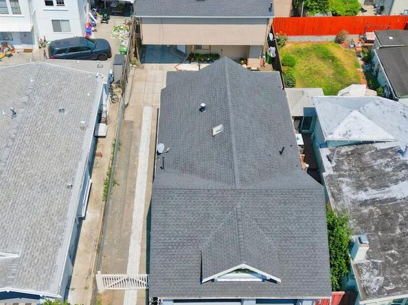 3914 Aqua Vista St, Oakland CA 94601