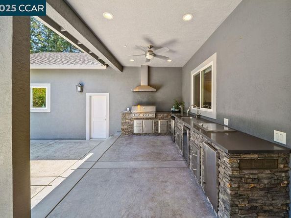 100 Alderwood Rd, Walnut Creek CA 94598