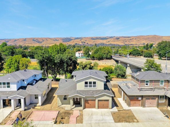 34926 Moina Shaiq Common, Fremont CA 94555