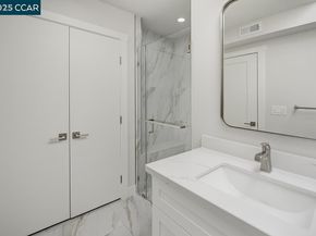 1124 Singingwood Ct 5, Walnut Creek CA 94595
