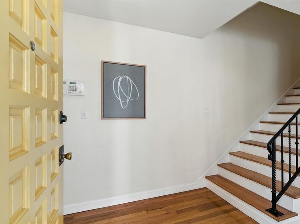 6623 Outlook Ave, Oakland CA 94605
