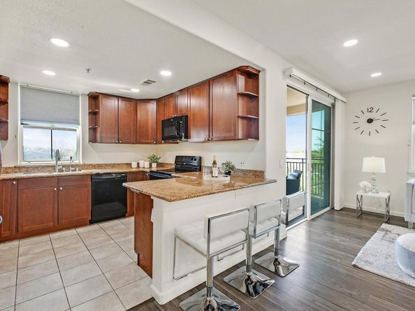 800 S Abel St 303, Milpitas CA 95035