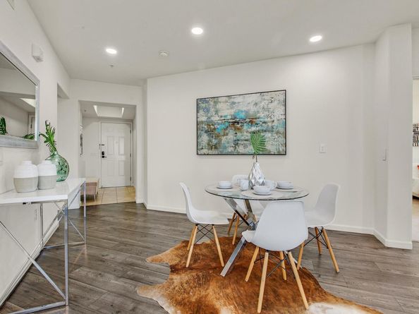 800 S Abel St 303, Milpitas CA 95035