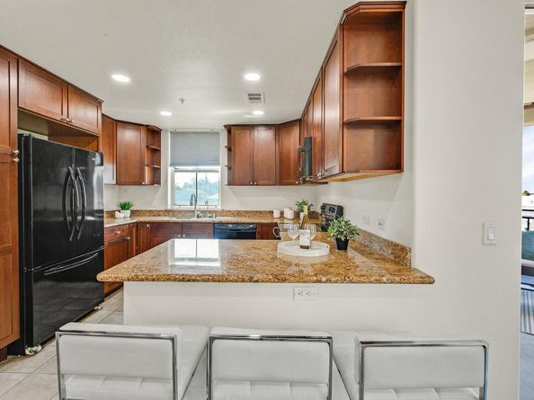 800 S Abel St 303, Milpitas CA 95035