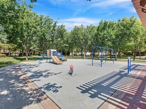 800 S Abel St 303, Milpitas CA 95035