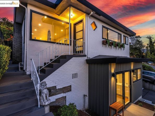 7756 Sunkist Dr, Oakland CA 94605