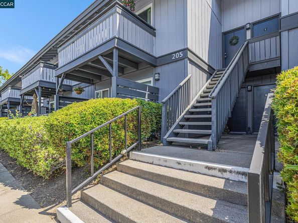 205 Masters Ct 3, Walnut Creek CA 94598