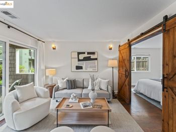 50 Emery Bay Drive
