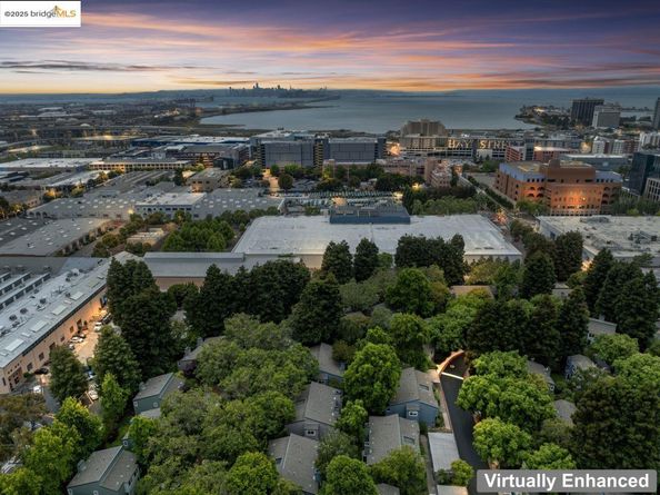 50 Emery Bay Drive, Emeryville CA 94608