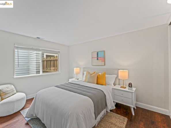 50 Emery Bay Drive, Emeryville CA 94608