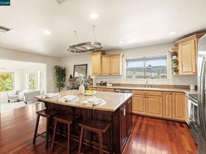 837 Marie Ave, Martinez CA 94553