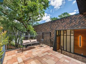 130 La Espiral, Orinda CA 94563