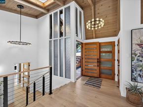 130 La Espiral, Orinda CA 94563