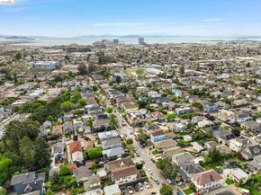 820 52nd St, Oakland CA 94608