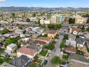 820 52nd St, Oakland CA 94608