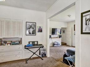 820 52nd St, Oakland CA 94608