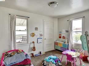 820 52nd St, Oakland CA 94608
