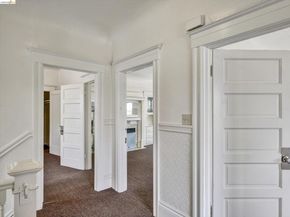 820 52nd St, Oakland CA 94608