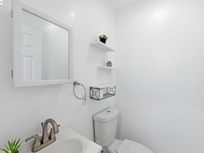 84 Oakes Blvd, San Leandro CA 94577