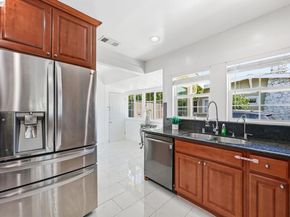 84 Oakes Blvd, San Leandro CA 94577