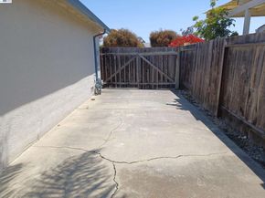7601 Redbud Ct, Newark CA 94560