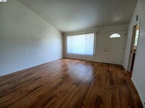 7601 Redbud Ct, Newark CA 94560