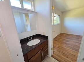 7601 Redbud Ct, Newark CA 94560
