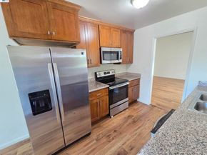 7601 Redbud Ct, Newark CA 94560
