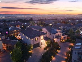 128 Dunfirth Ct, Hayward CA 94542