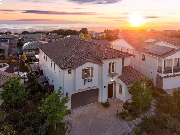 128 Dunfirth Ct, Hayward CA 94542