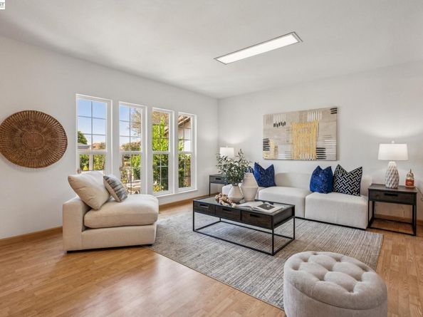 2838 Agua Vista Dr, San Jose CA 95132