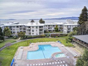3 Admiral Dr F370, Emeryville CA 94608