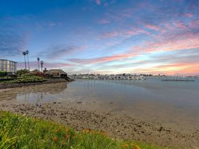 3 Admiral Dr F370, Emeryville CA 94608