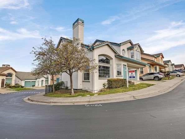 22 Buena Vista Rd, South San Francisco CA 94080