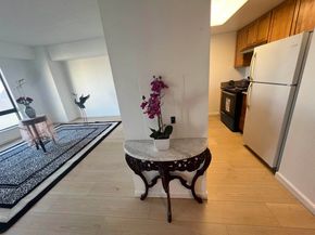 988 Franklin Street 710, Oakland CA 94607