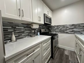 418 Douglas Ave, Oakland CA 94603