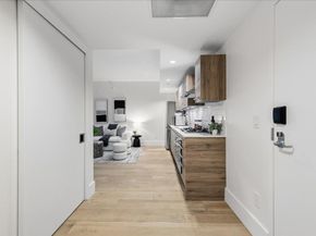 1075 Market Street 208, San Francisco CA 94103