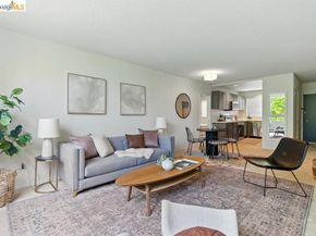 2601 College Ave 203, Berkeley CA 94704