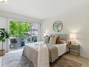 2601 College Ave 203, Berkeley CA 94704