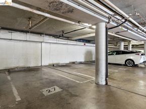 2601 College Ave 203, Berkeley CA 94704