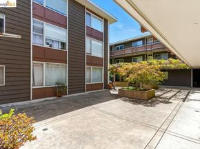 2601 College Ave 203, Berkeley CA 94704