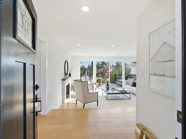 89 Greenfield Dr, Moraga CA 94556