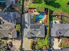 1375 El Curtola Blvd, Lafayette CA 94549