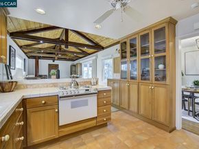 1375 El Curtola Blvd, Lafayette CA 94549